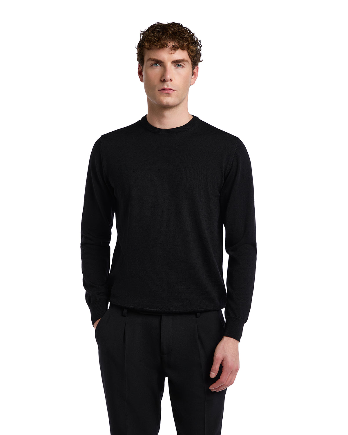 Black long-sleeve crew neck sweater for men, made from soft, high-quality fabric, perfect for casual and smart-casual style.