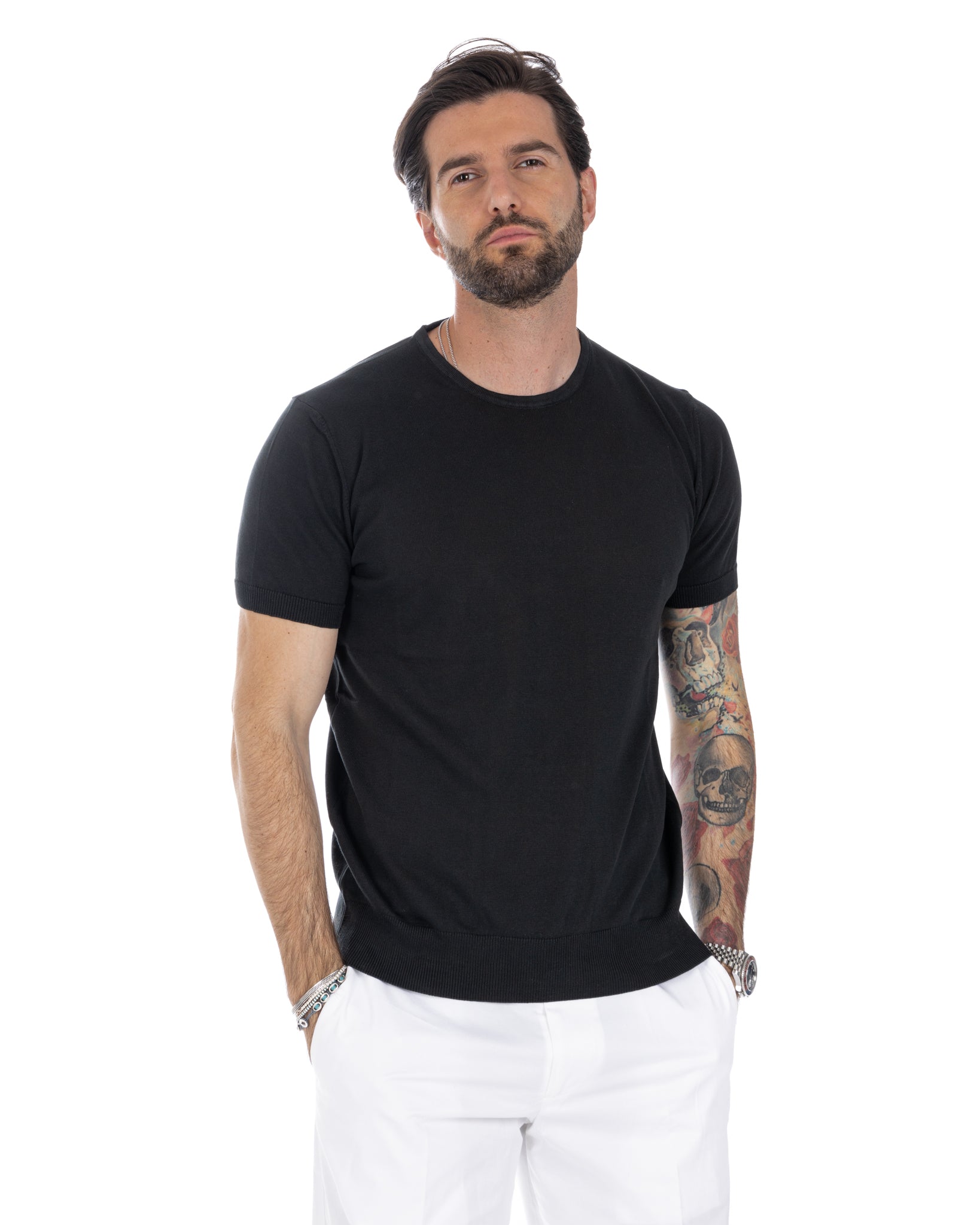 Jannik - black knitted t-shirt