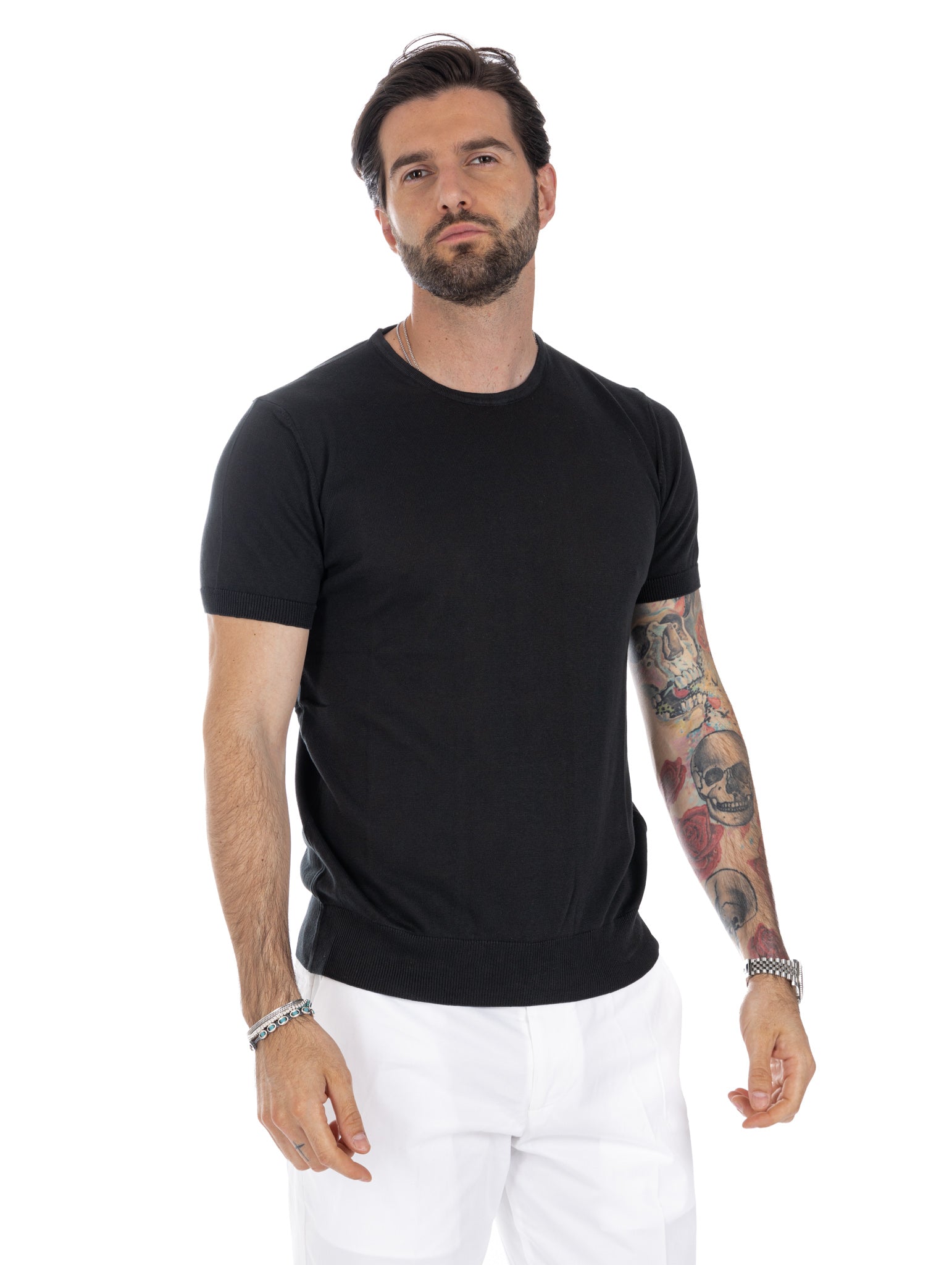 Jannik - black knitted t-shirt