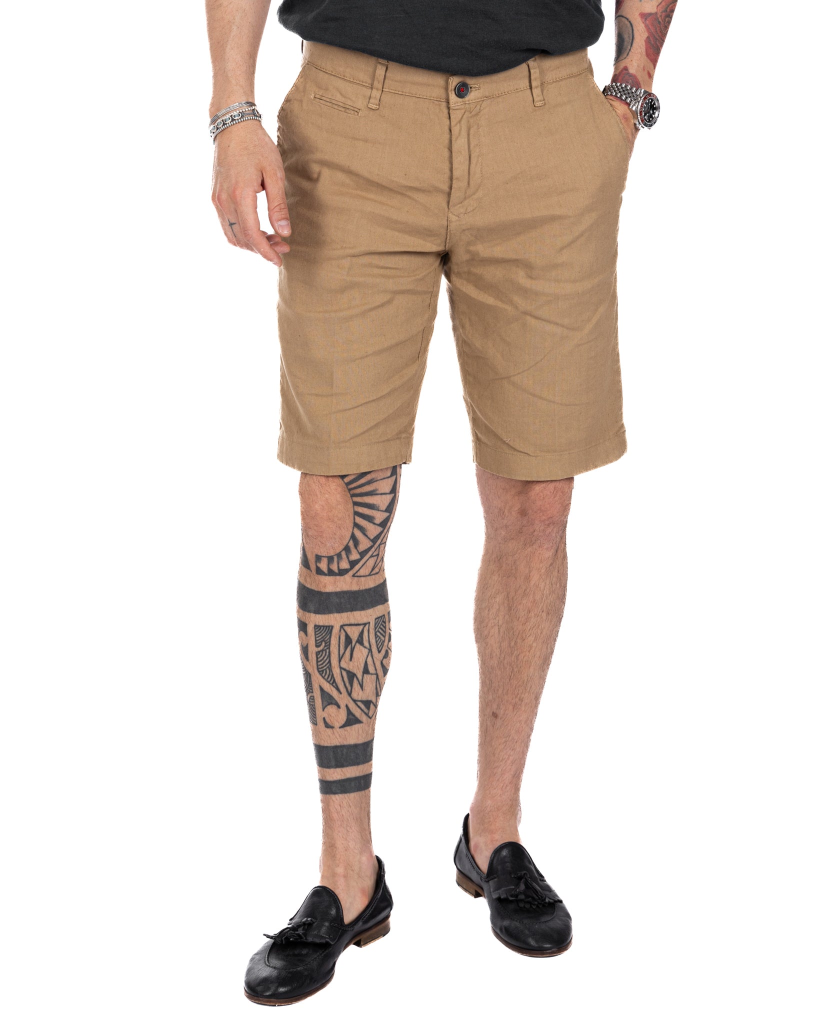 Mustique - biscuit Bermuda shorts in stretch linen