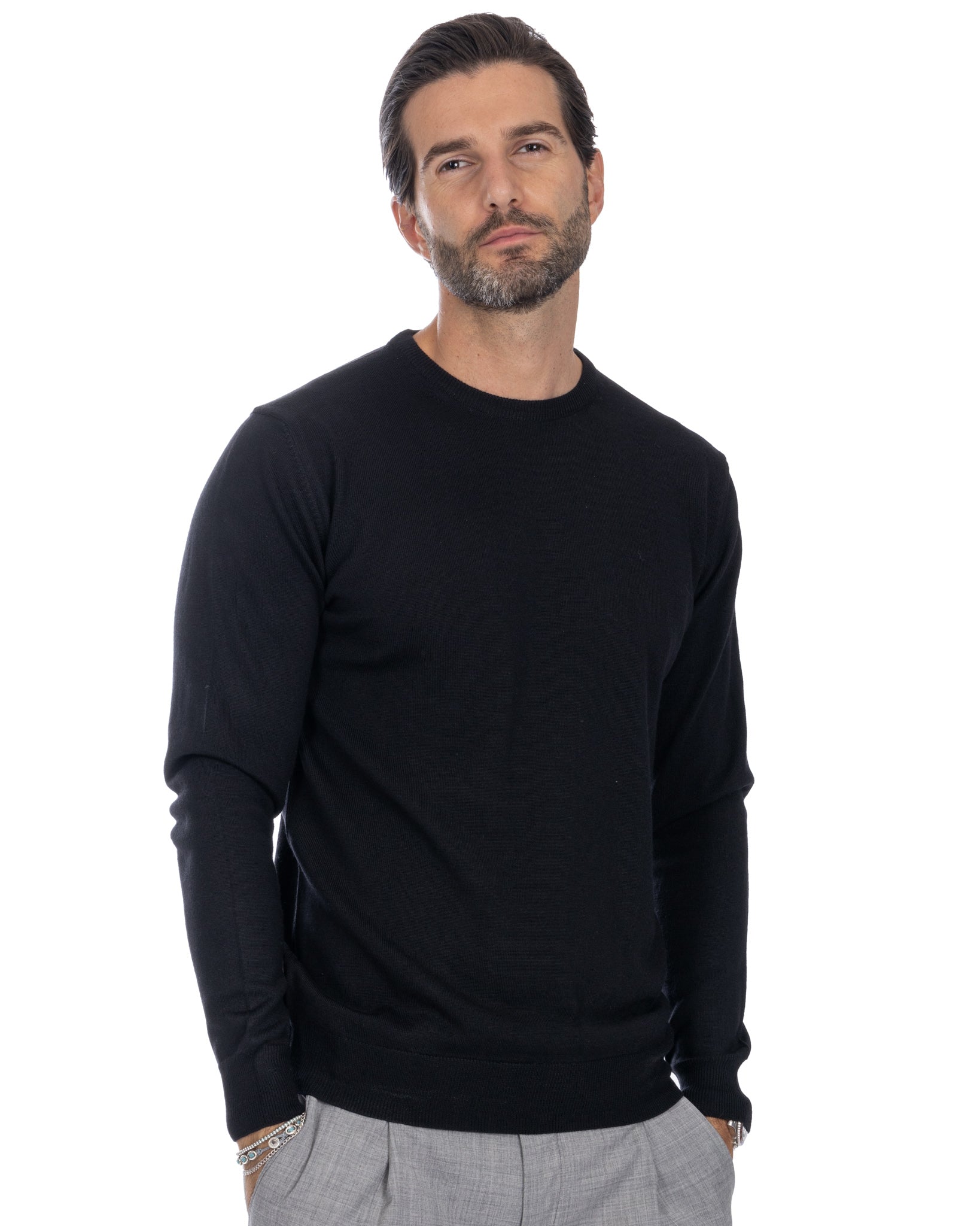 Furore crewneck in black Tollegno merino wool