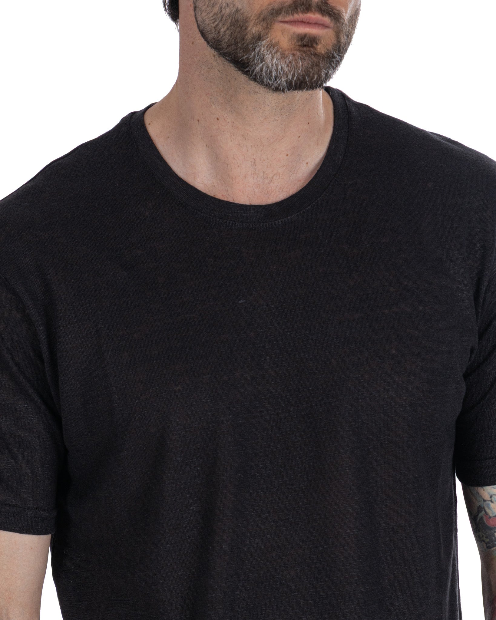 Felix - black linen t-shirt