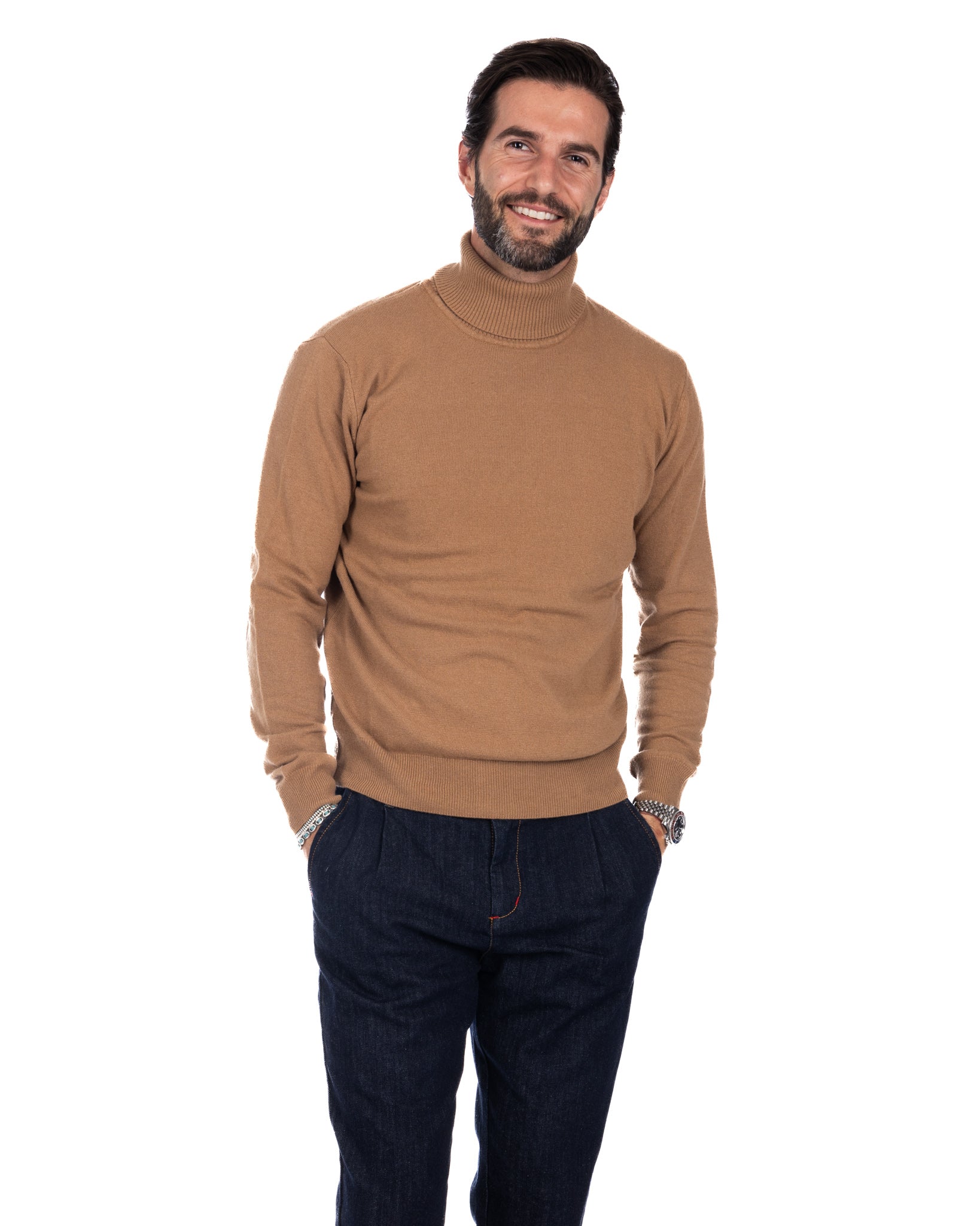 Lee - camel cashmere blend turtleneck