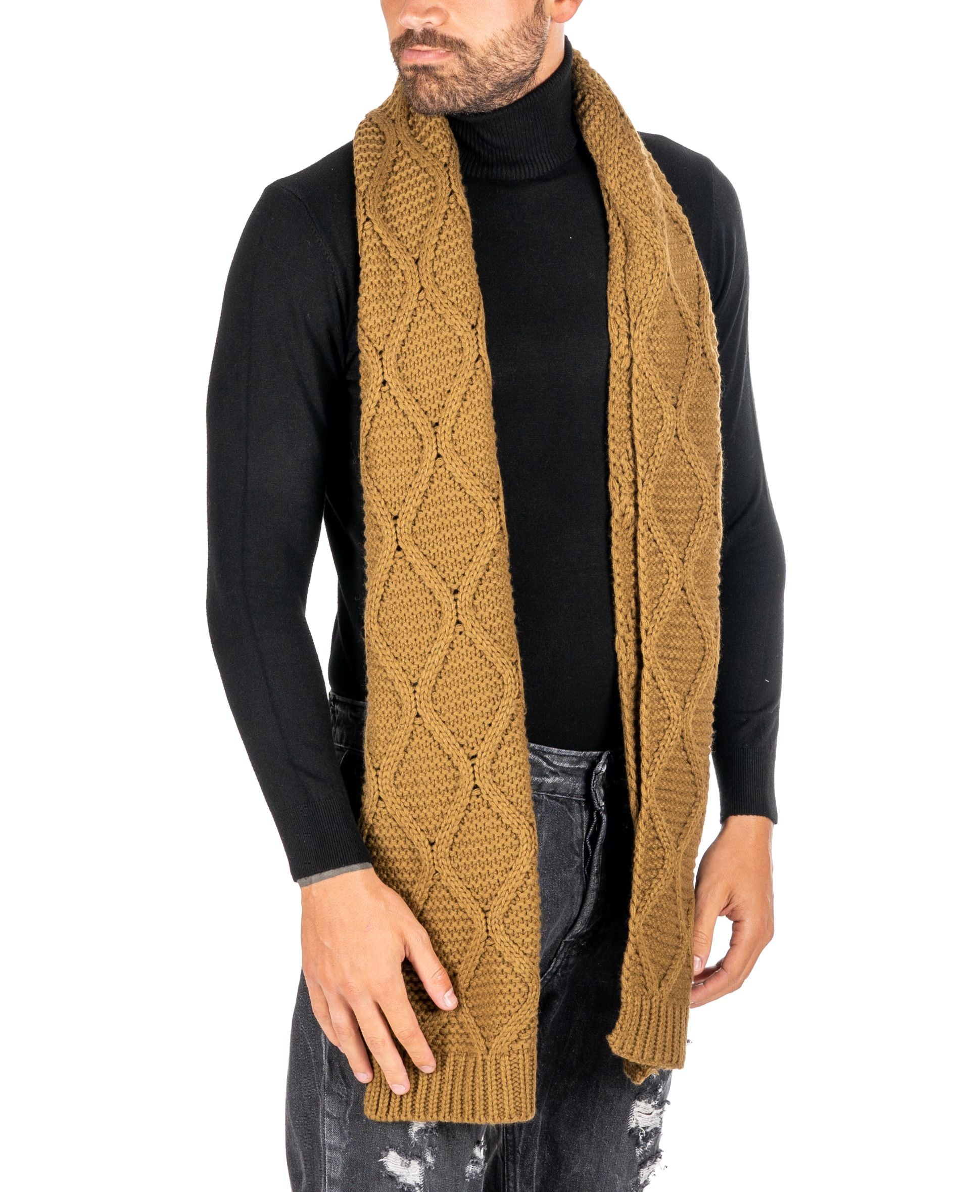 SENPAE HEAVY SCARF WITH BRAIDS PATTERN