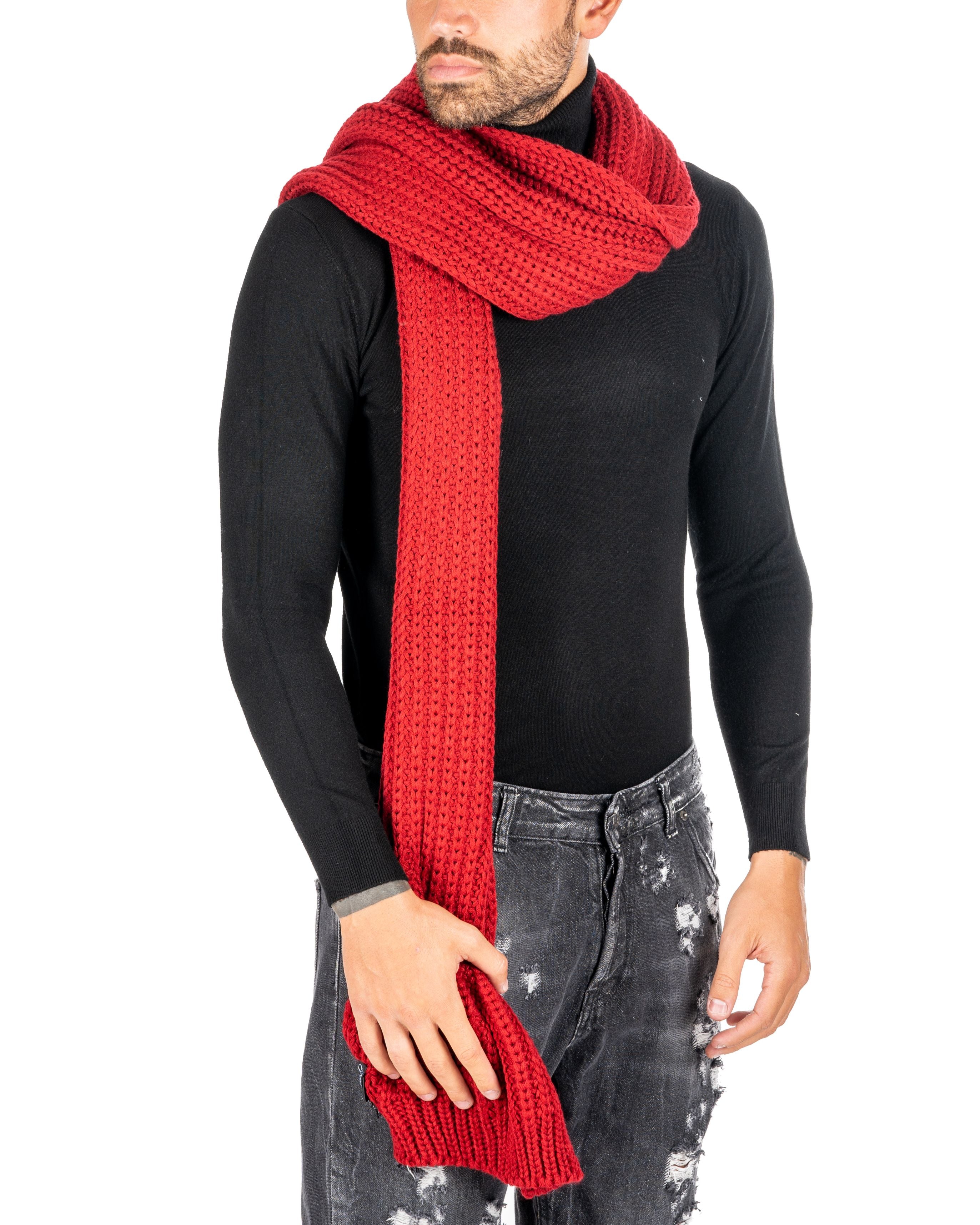 HEAVY RED SCARF WITH KNIT MOTIF