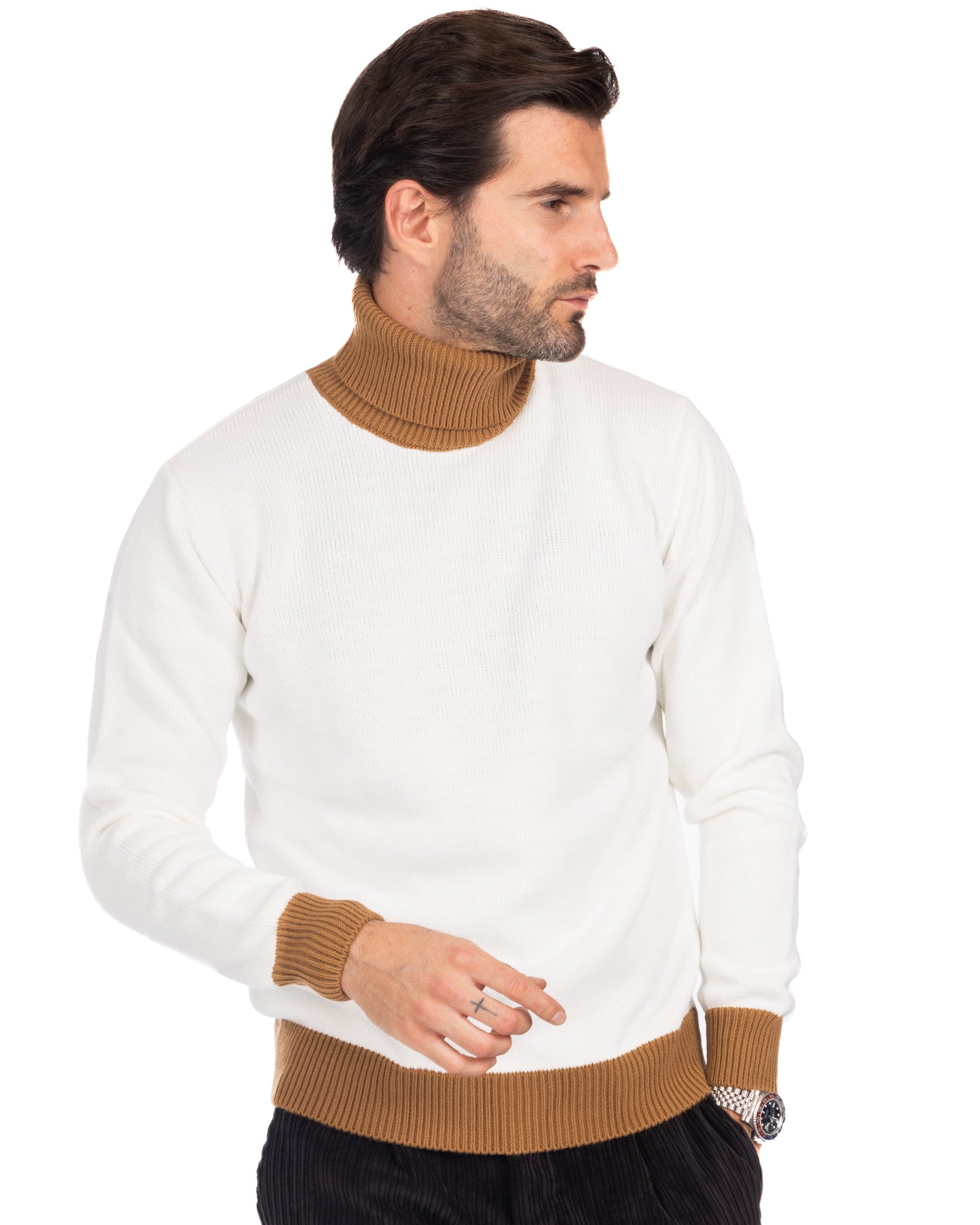 Tom - cream and camel turtleneck