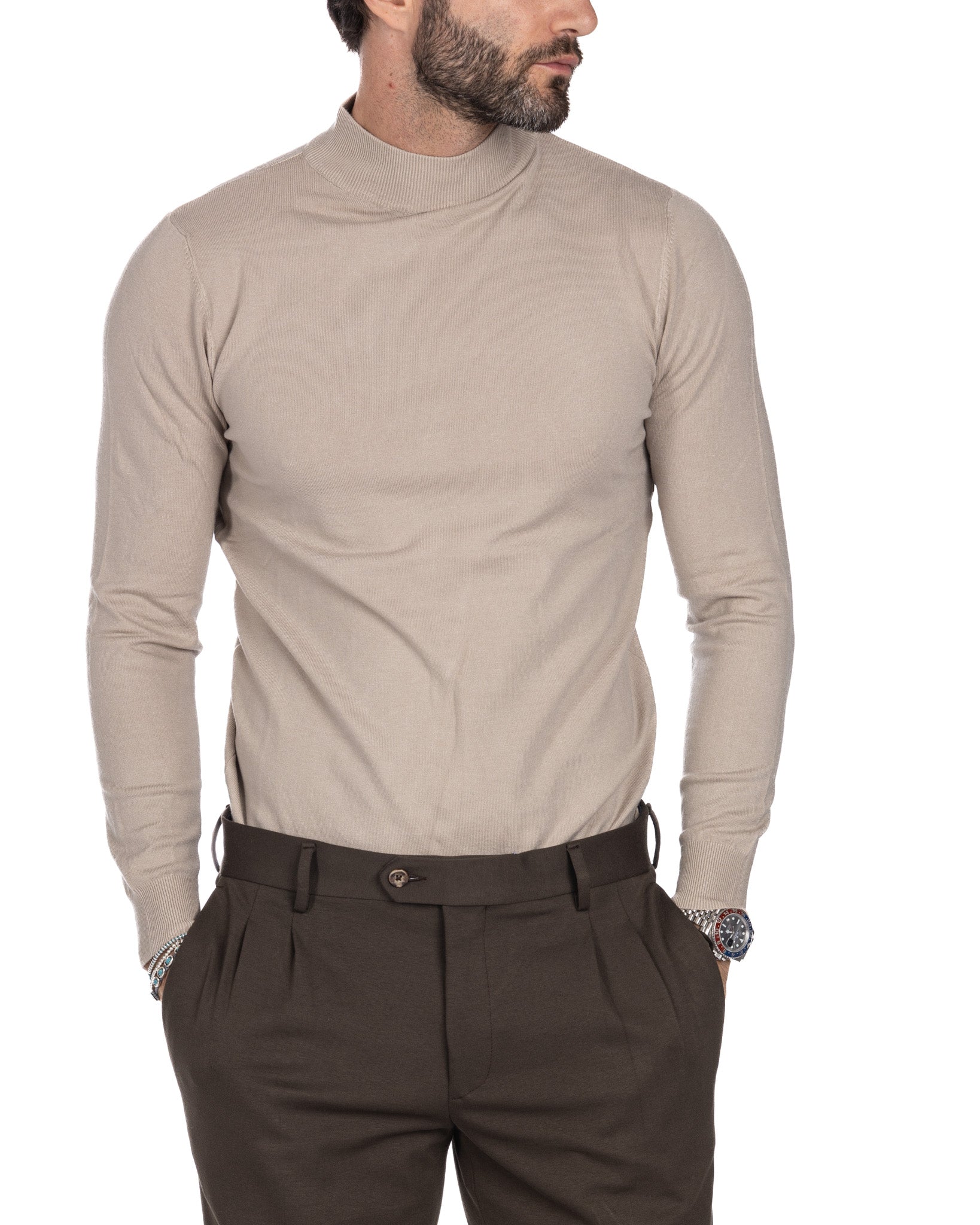 Basic beige turtleneck