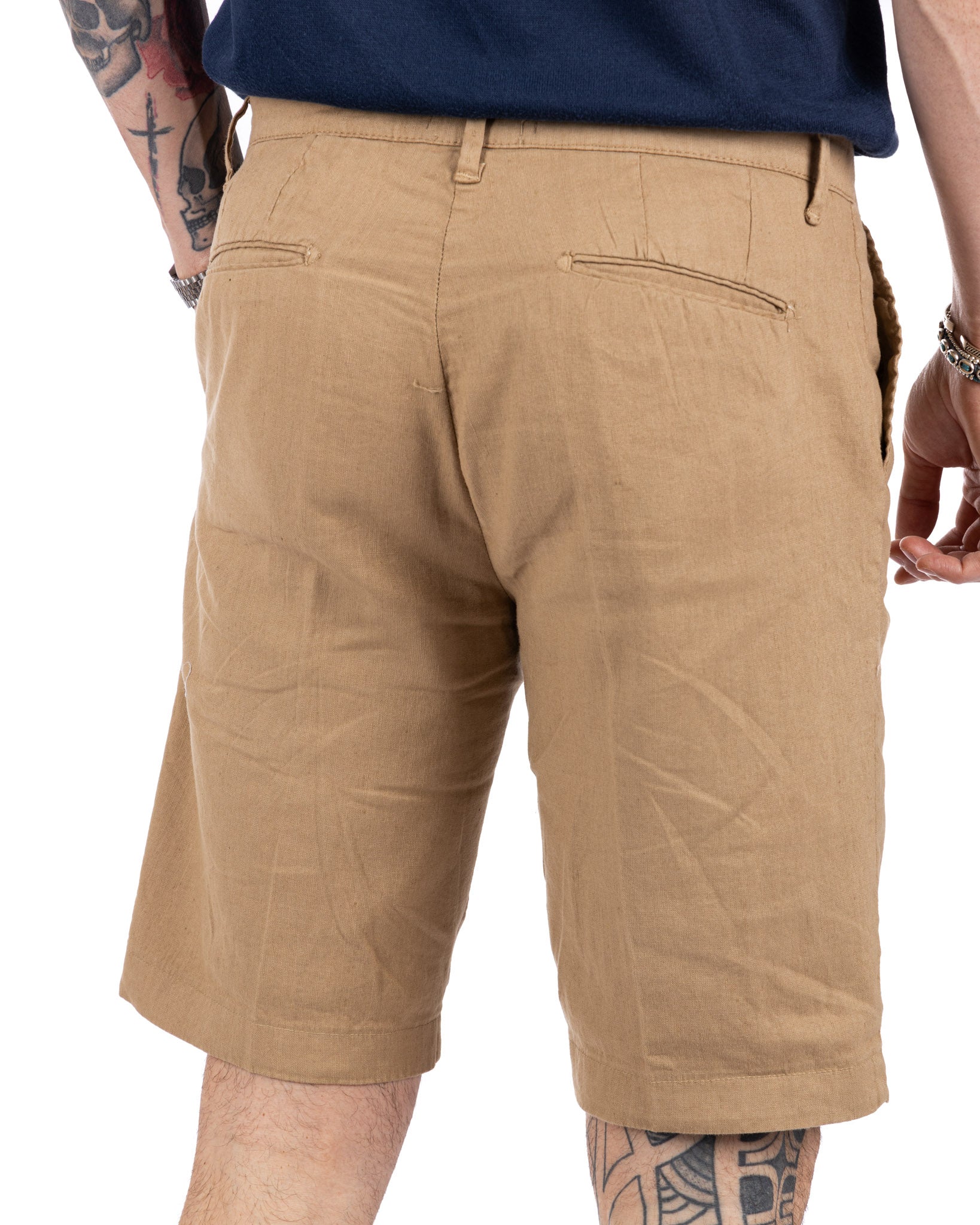 Mustique - biscuit Bermuda shorts in stretch linen