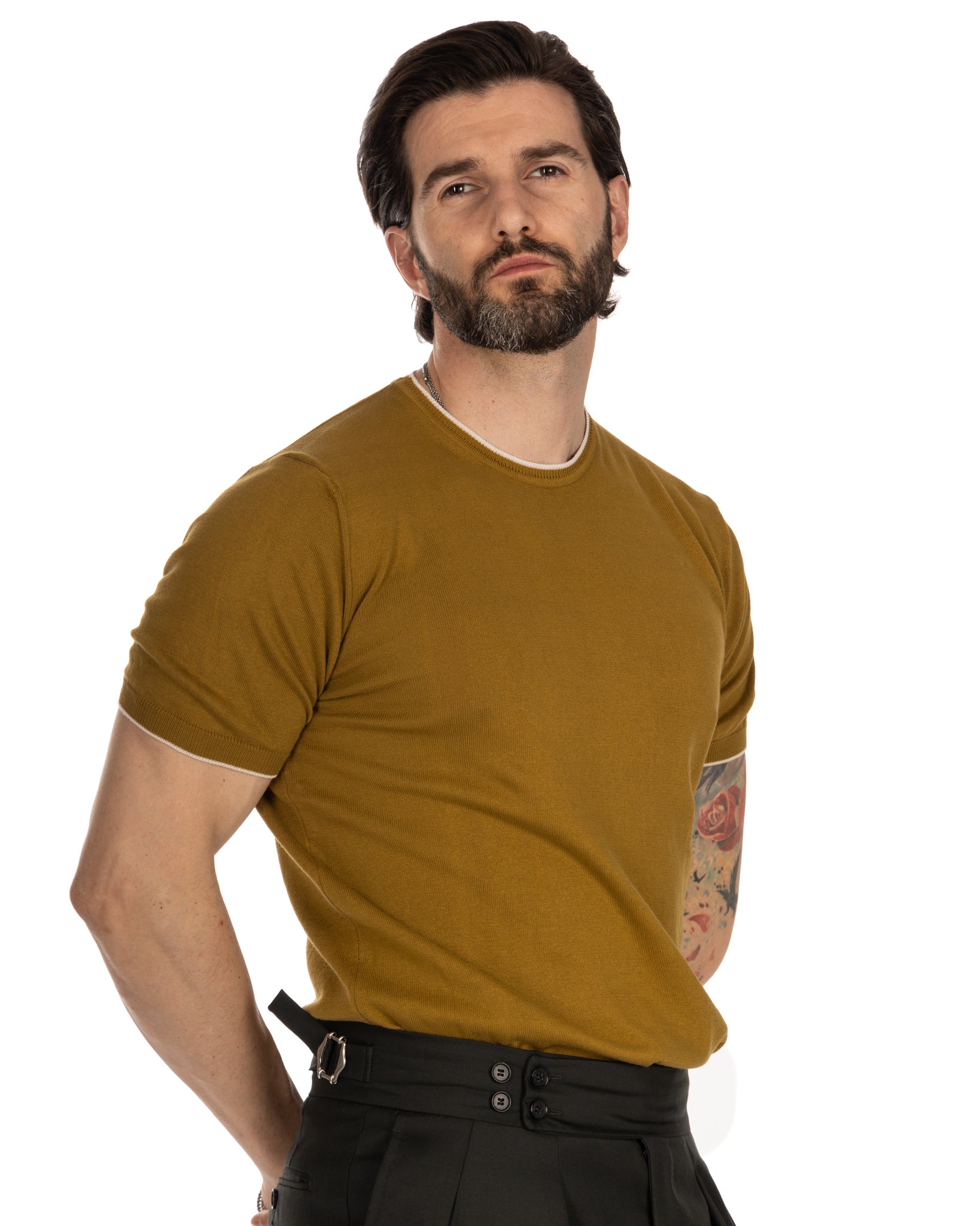 Holger - camel knitted t-shirt with contrast