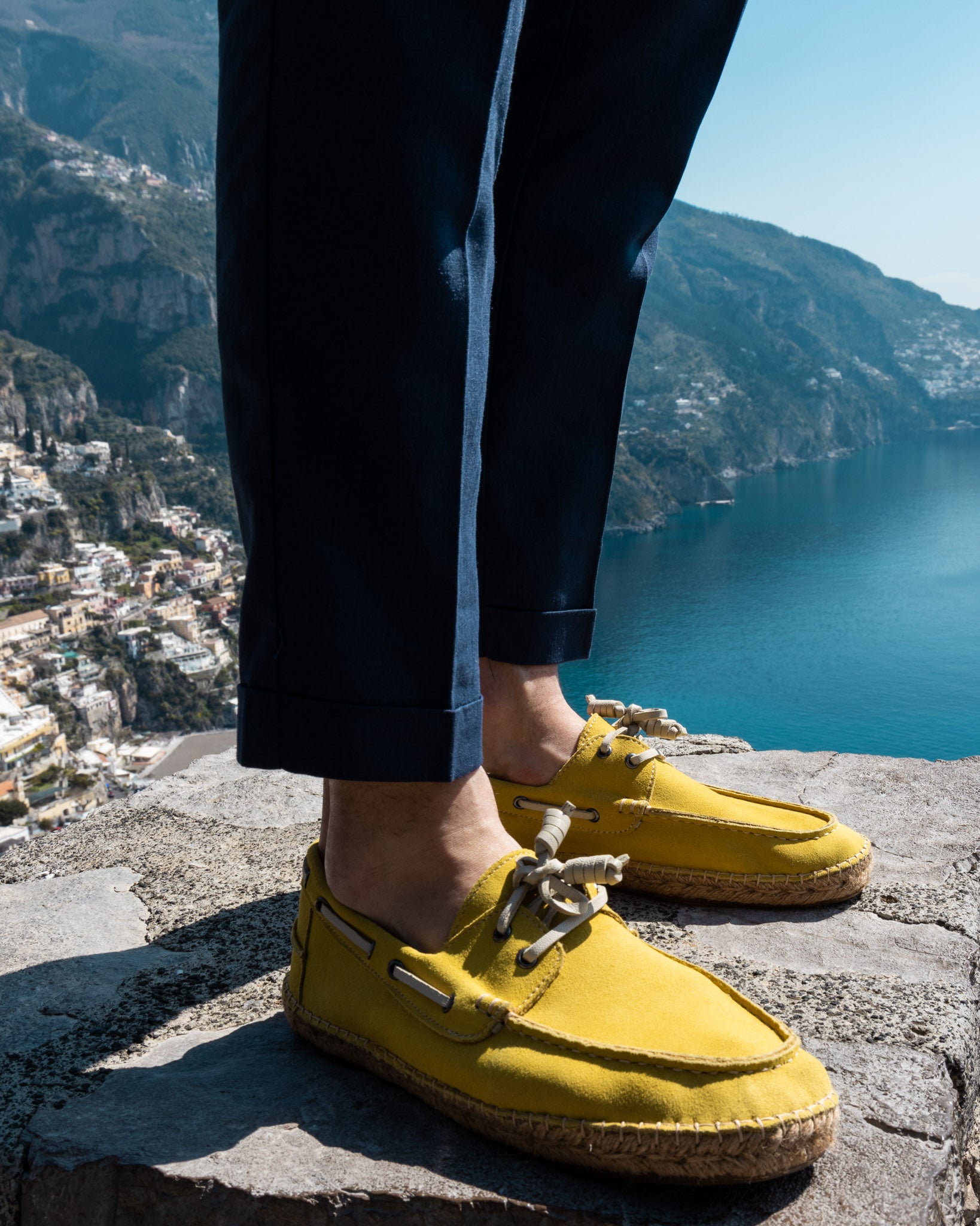 Pompeii - yellow suede boat with rope bottom