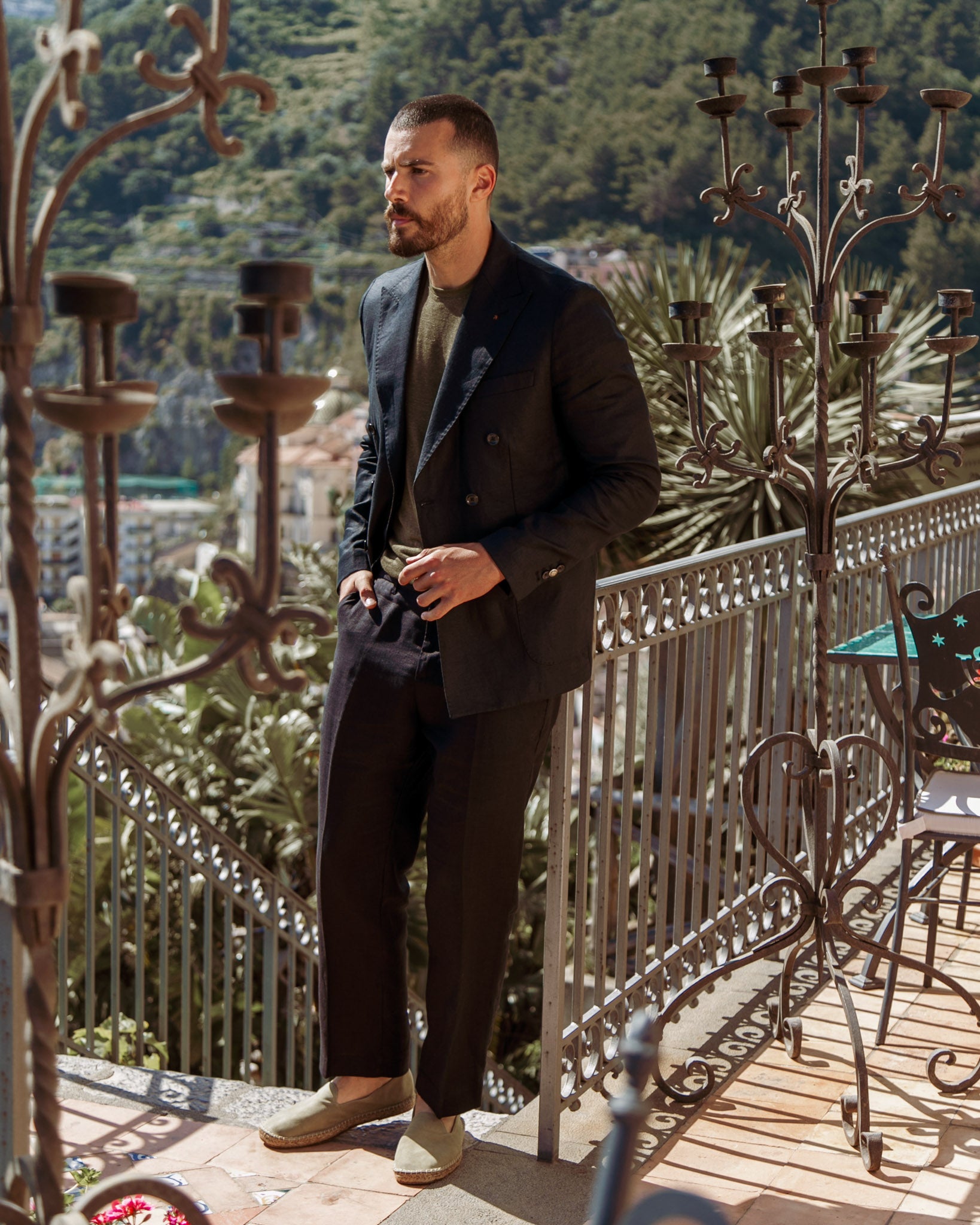 Baunei and Lucas - black double-breasted linen suit