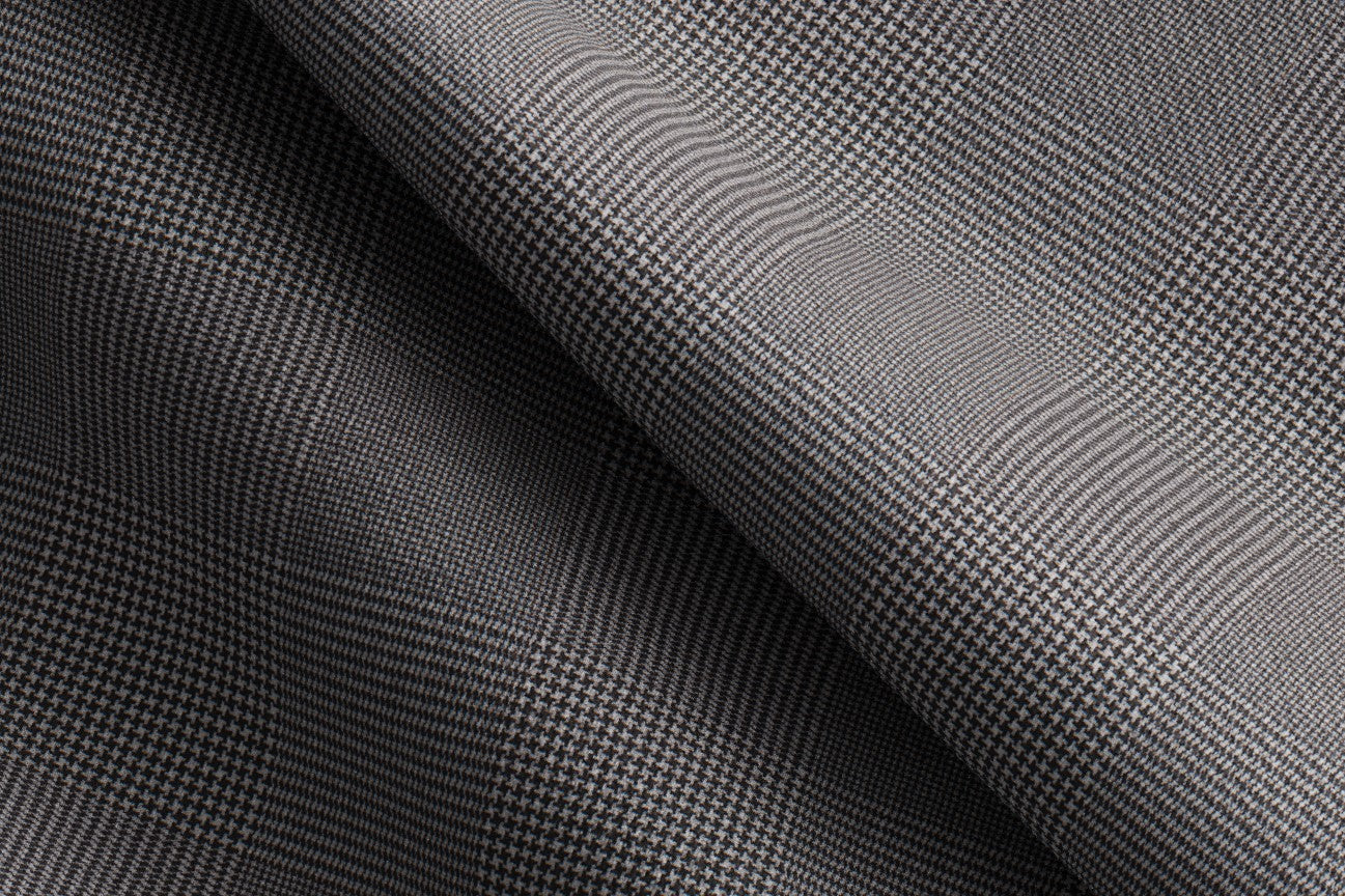 Costume sur mesure en laine et soie années 150 noir Caccioppoli